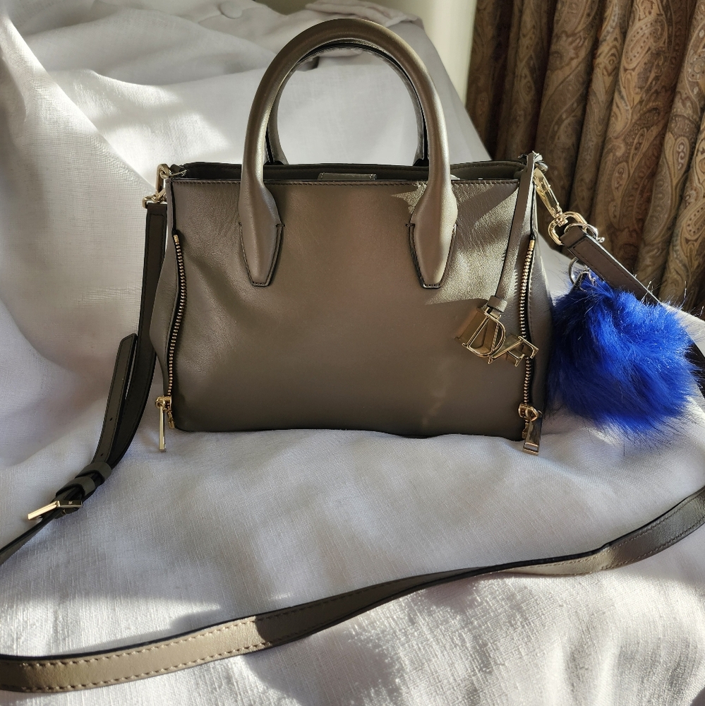 Diane Von Furstenberg Ex Cond Taupe Medium Tote/Crossbody Bag, $60